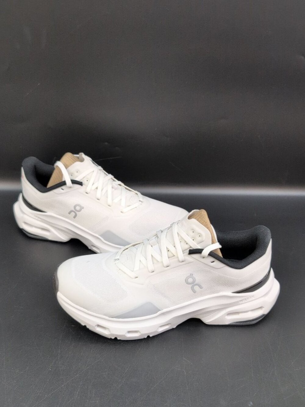 On Cloudpulse 2 Men Training Shoes Size US 8 Black White